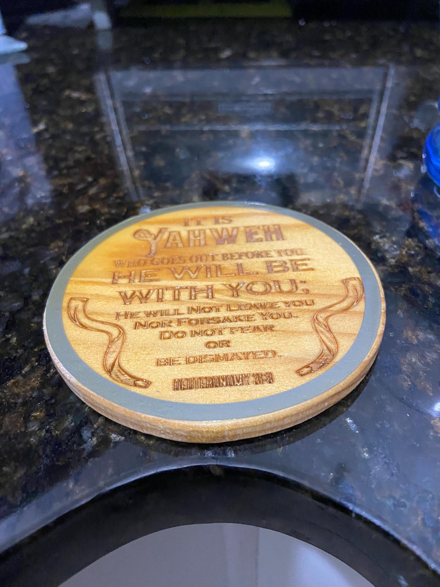 Wooden coasters with vinyl or laser etched images