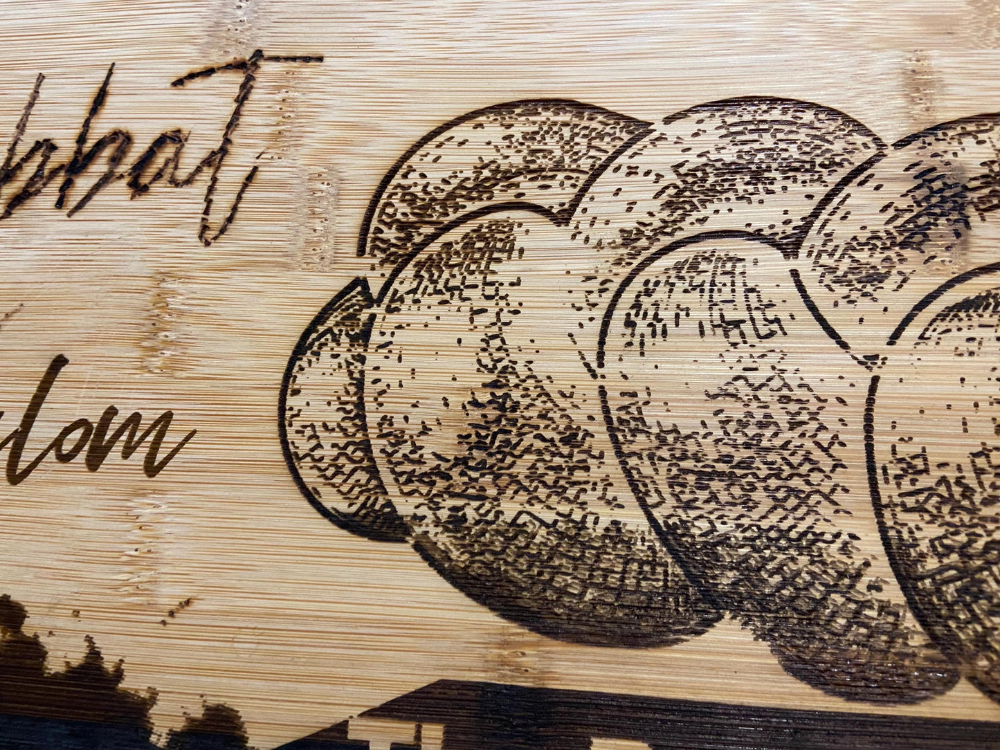 Customized Cutting Board with Precision Laser Etching